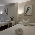Celta Hotel 2*
